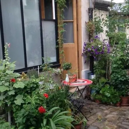 Atelier D'artiste / Artist Loft / 35m2 Apartment